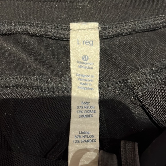 Lululemon men’s yoga pants - Picture 2 of 5